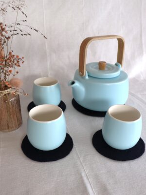 Untersetzter klein dunkelblau